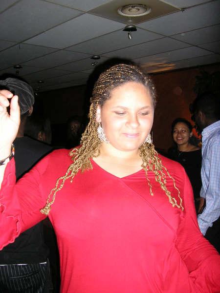 Moua en train de danser